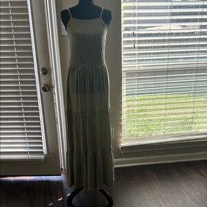 Chic Olive Maxi Dress